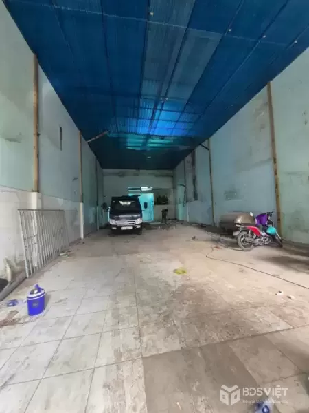 Cho thuê xưởng  200m2 - ngang bề thế 8m - đường xe tải 8m có lể - Lê Đình Cẩn - sát mặt tiền - chỉ hơn 20 triệu/tháng.