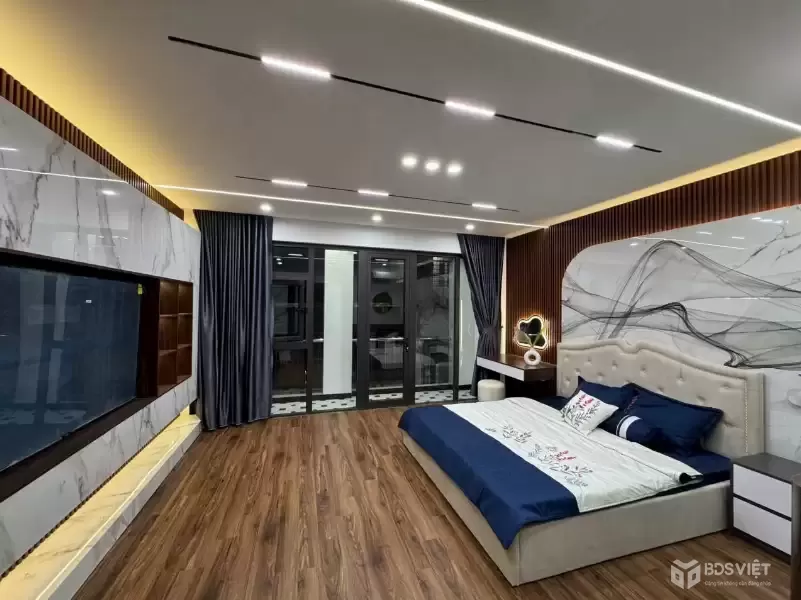 Mở BÁN căn nhà 8 tầng phố ĐÀM QUANG TRUNG - LONG BIÊN