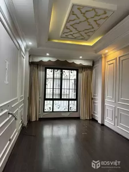 (Hiếm) Nghi Tàm nhà đẹp - thang máy - 2 mặt ngõ thông - thoáng vĩnh viễn - giá chỉ 18 tỷ.