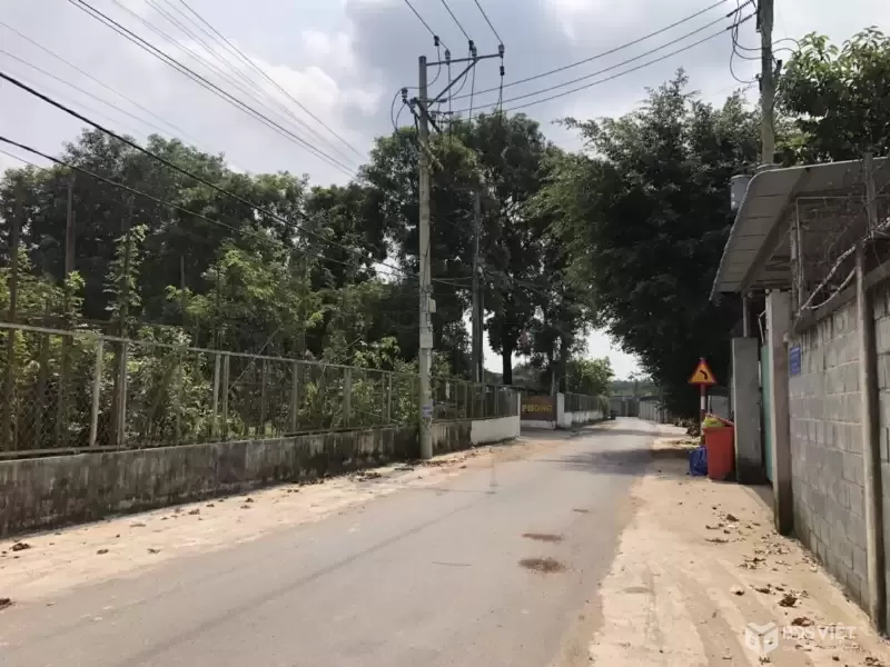 Gần 18m mặt đường nhựa to, đất Full hồng,  nở hậu, điện 3 pha,  Long An, giá hấp dẫn