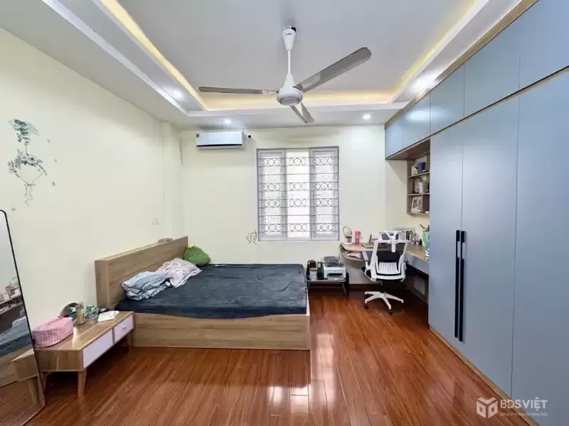  Bán nhà ngõ Hòa Bình 7 Minh Khai Hai Bà Trưng hà Nội DT 37m2x5T mặt tiền rộng
