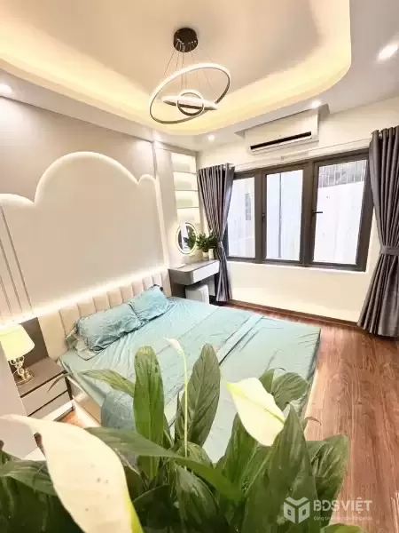 KIM MÃ-DT 30M 5 TẦNG 3 NGỦ  GIÁ 6,880 TỶ-NỘI THẤT ĐẸP MỚI