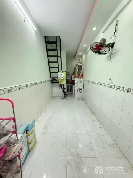 Bán nhà 2 tầng - 2PN, 2wwc - Trần Văn Quang, gần chợ Tân Bình - giá hơn 1 tỷ