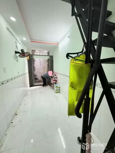 Bán nhà 2 tầng - 2PN, 2wwc - Trần Văn Quang, gần chợ Tân Bình - giá hơn 1 tỷ