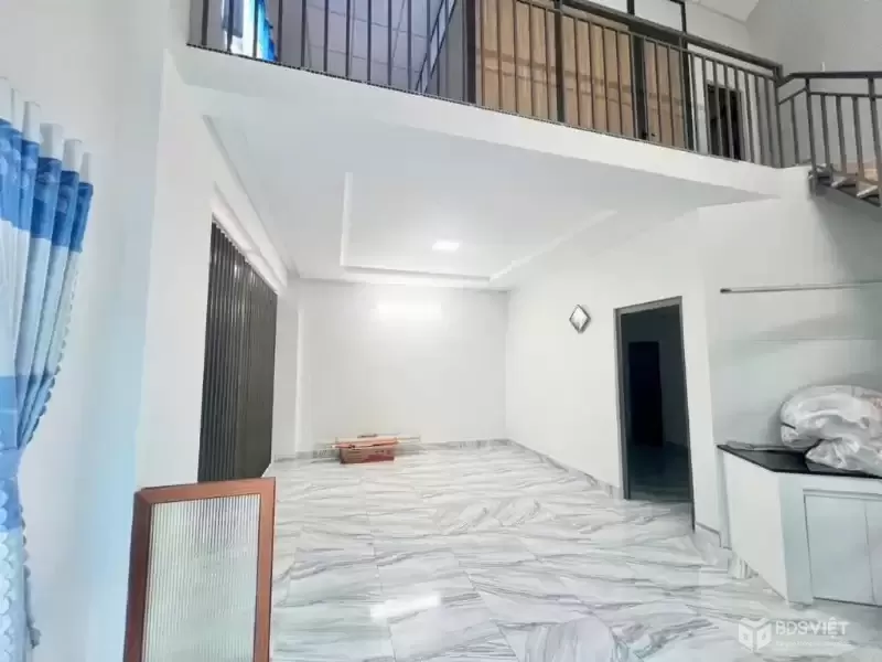 Bán nhà 2 tầng 51m2 - Hồ Văn Long, sát chung cư Lê Thành - đường nhựa 8m - giá hơn 3 tỷ