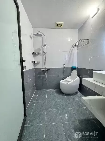Bán nhà ngõ Khâm Thiên, Đống Đa, 32m2 x 4T, 4 ngủ, SĐCC, 5.6 tỷ.