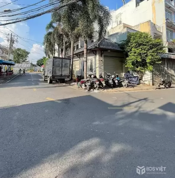 Bán nhà mặt tiền Dương Bá Cung, 30m2, sát khu Tên Lử, cho thuê 16tr/th - giá chỉ hơn 3 tỷ