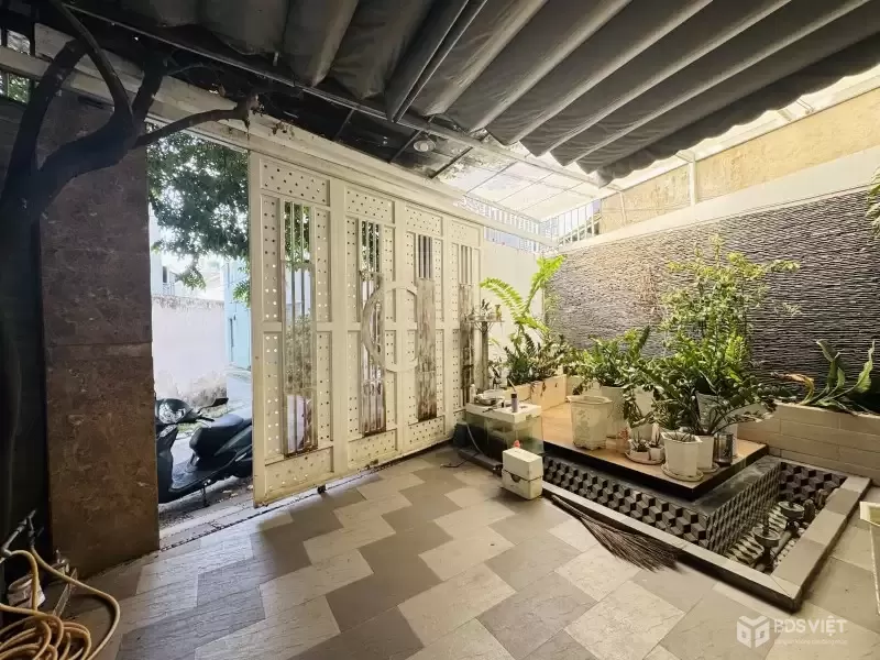 BÁN NHÀ MINI VILLAS ĐƯỜNG SỐ 8, LINH XUÂN, THỦ ĐỨC - 4 TẦNG - LÔ GÓC 2 MẶT TIỀN - HẺM XE HƠI THÔNG - 82M2 - CHỈ 4.95 TỶ.