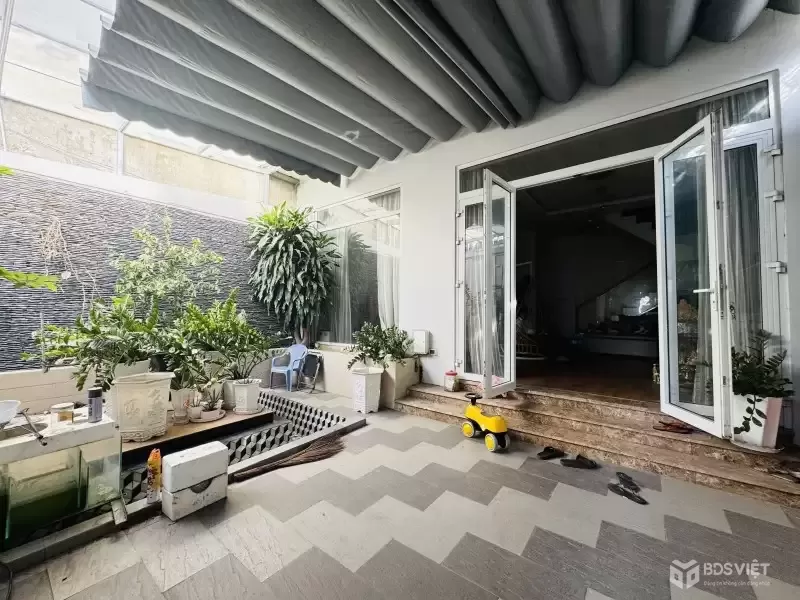 BÁN NHÀ MINI VILLAS ĐƯỜNG SỐ 8, LINH XUÂN, THỦ ĐỨC - 4 TẦNG - LÔ GÓC 2 MẶT TIỀN - HẺM XE HƠI THÔNG - 82M2 - CHỈ 4.95 TỶ.