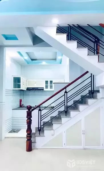 Bán nhà 2 tầng mới đẹp - 37m3 (4x9) - sát mặt tiền - gần Khu họ Lê, Tân Phú - hơn 4 tỷ