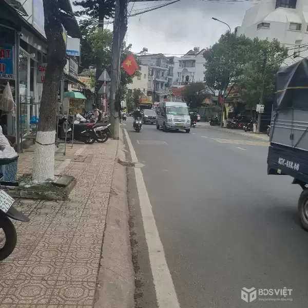 BÁN NHÀ NGUYÊN CĂN MẶT TIỀN NGUYỄN ĐÌNH CHIỂU P9 ĐÀ LẠT - 500M2