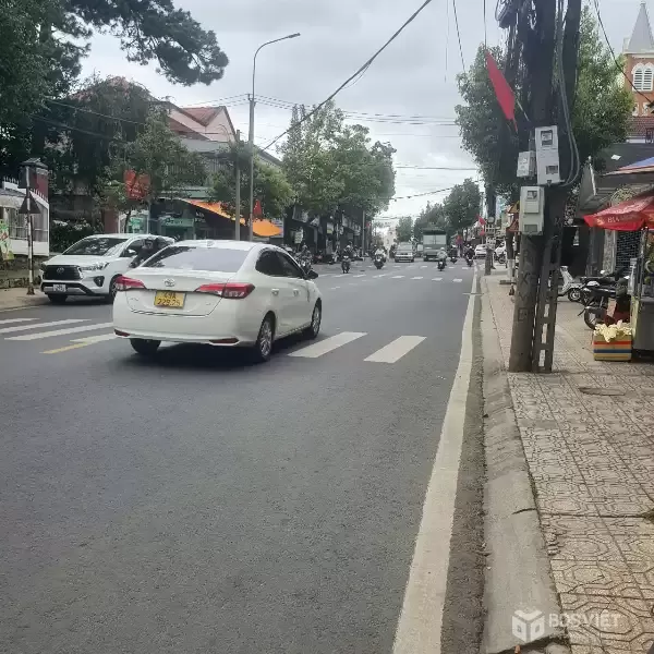 BÁN NHÀ NGUYÊN CĂN MẶT TIỀN NGUYỄN ĐÌNH CHIỂU P9 ĐÀ LẠT - 500M2