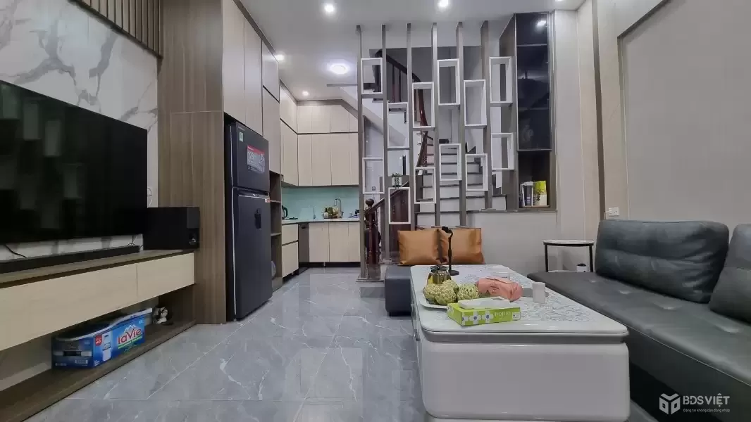 THỤY KHUÊ-DT40M x MT4.3M-GIÁ 9,8 TỶ-NGÕ BA GÁC,THÔNG-20M RA PHỐ-FULL NỘI THẤT