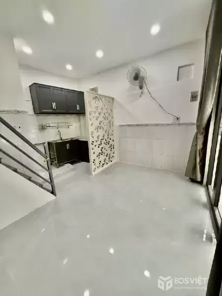 Bán nhà Kinh Dương Vương, Q6 - 2 tầng đẹp 16m2 - hẻm xe hơi - chỉ hơn 2 tỷ