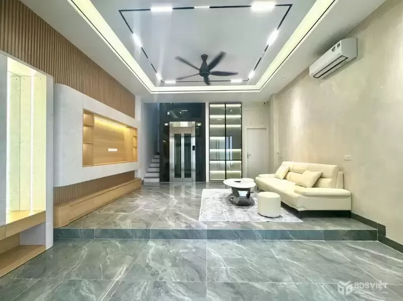 NHÀ MỚI 7 TẦNG THANG MÁY – XUÂN LA – Ô TÔ VÀO NHÀ – 25 TỶ