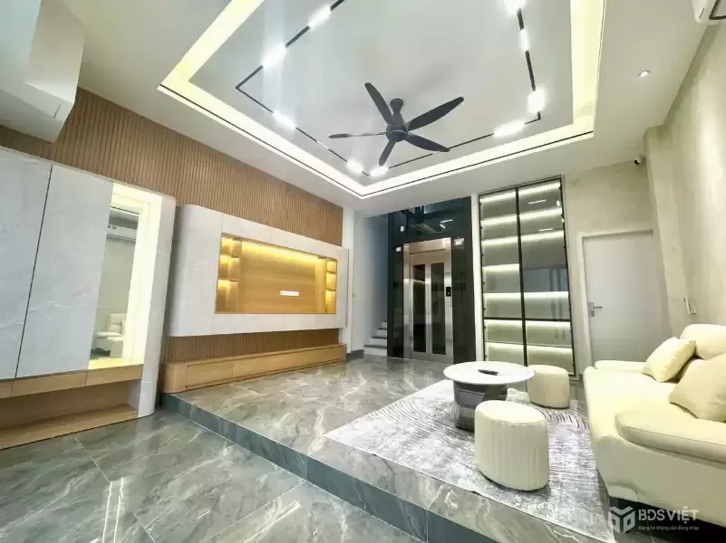 NHÀ MỚI 7 TẦNG THANG MÁY – XUÂN LA – Ô TÔ VÀO NHÀ – 25 TỶ