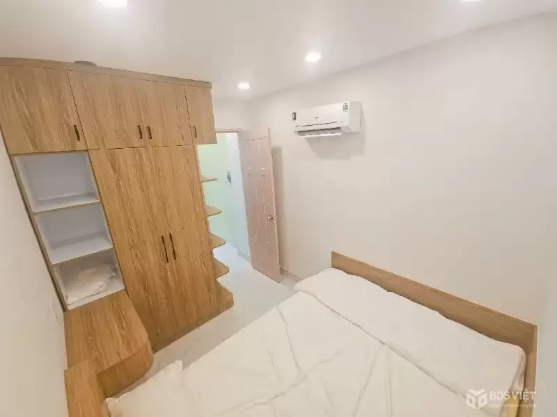 Bán nhà 3 tầng - 25m2 - Lạc Long Quân, Gần chờ Tân Bình - giáp QUận 1o - chỉ 4.05 tỷ