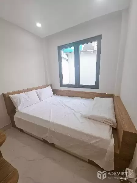 Bán nhà 3 tầng - 25m2 - Lạc Long Quân, Gần chờ Tân Bình - giáp QUận 1o - chỉ 4.05 tỷ
