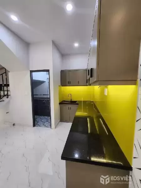 Bán nhà 2 tầng đẹp - 4 x 9 vuông vức - gần Nguyễn Sơn - Trung tâm Tân Phú - chỉ hơn 4 tỷ