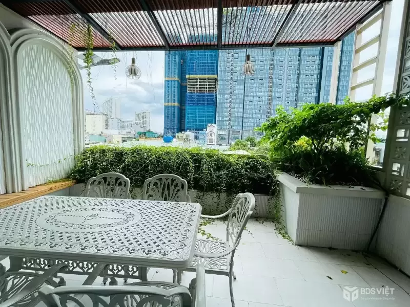 Bán Nhà Villa Ngang Lớn 5.5m - 83m² - Huỳnh Tấn Phát, P. Tân Phú, Q7 - 8.8 Tỷ
v