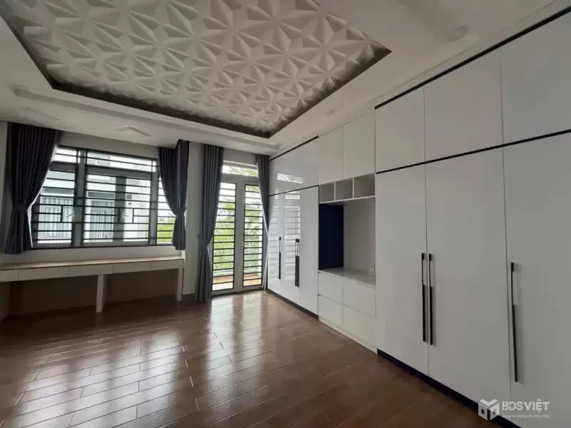 Bán nhà đẹp 4 tầng ,gần huỳnh tấn phát quận 7 nhà bè ,đường oto 8m