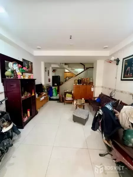 Bán nhà 4 tầng đẹp, 42m2 (4x11), HXH Gần Văn Cao, Nguyễn Sơn, Giáp Tân Phú - Chỉ hơn 5 tỷ