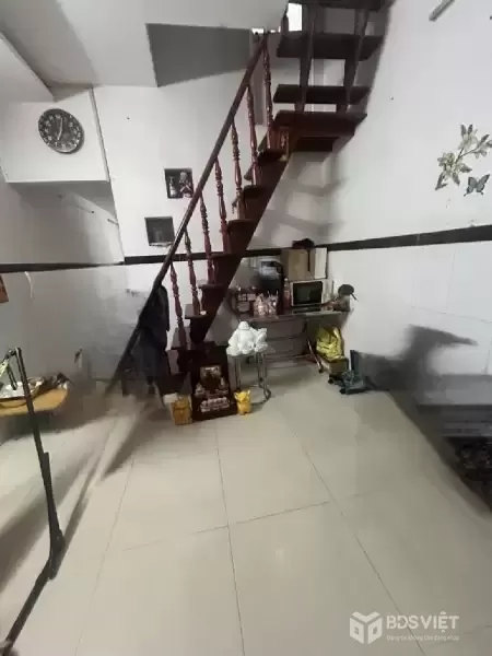 Bán nhà 2 tầng, 70m2, ngang khủng 7m, Xe hơi vào nhà, ngay Phùng Tá Chu, Aeon, hơn 5 tỷ