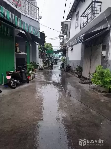 Bán nhà 2 tầng, 70m2, ngang khủng 7m, Xe hơi vào nhà, ngay Phùng Tá Chu, Aeon, hơn 5 tỷ