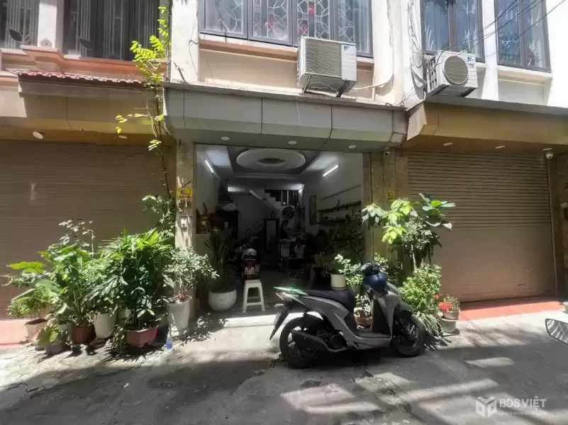 BÁN NHÀ BỒ ĐỀ LONG BIÊN Ô TÔ 7 CHỖ VÀO NHÀ