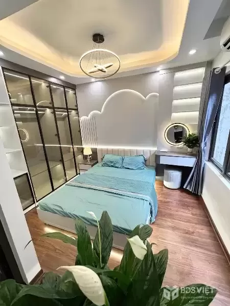 SIÊU VIP PHỐ KIM MÃ 35M x 5T. NHÀ MỚI ĐẸP NỞ HẬU. FULL NỘI THẤT. NGAY GẦN ĐƯỜNG LỚN