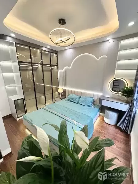 SIÊU VIP PHỐ KIM MÃ 35M x 5T. NHÀ MỚI ĐẸP NỞ HẬU. FULL NỘI THẤT. NGAY GẦN ĐƯỜNG LỚN