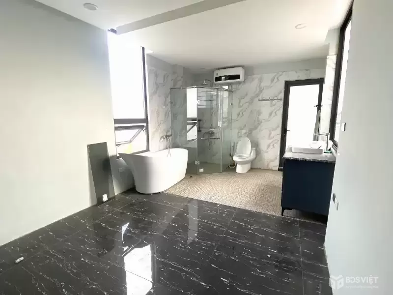 Tòa nhà MP Thụy Khuê  153m² 8 tầng có hầm mặt tiền 6m thu 3,5 tỷ/năm chỉ 93 tỷ