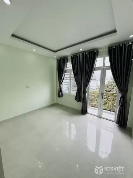 Bán nhà mới 3 tầng, 64m2, 4x16, đường nhựa 6m xe tải, khu phân lô Hương Lộ 2, Chỉ hơn 5 tỷ