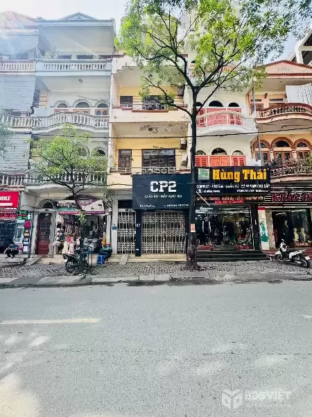 LOA LOA BÁN GẤP NHÀ LÊ HÔNG PHONG HÀ ĐÔN MẶT PHỐ - KINH DOANH - VỈA HÈ - 2 THOÁNG VĨNH VIỄN - TRUNG TÂM THƯƠNG MẠI CHỢ HÀ ĐÔNG 30M - SỔ VUÔNG A4.