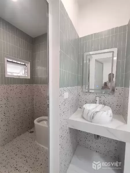 TT ĐƯỜNG HOÀNG QUỐC VIỆT DT65M 2 NGỦ WC KHÉP KÍN CHỈ 3,980 TỶ