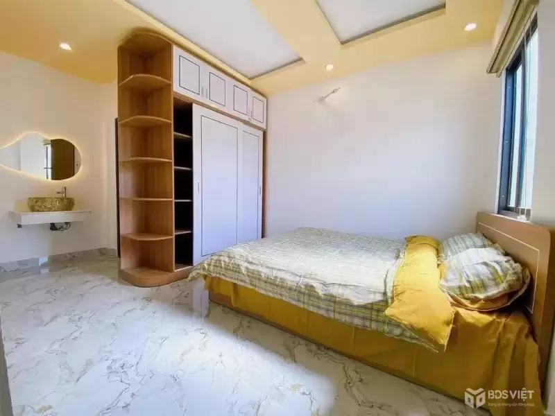 *NHÀ KIỆT HOÀNG DIỆU - 3 TẦNG - FULL NỘI THẤT - VÀO Ở NGAY - GIÁ 4,65 TỶ ĐỒNG*
