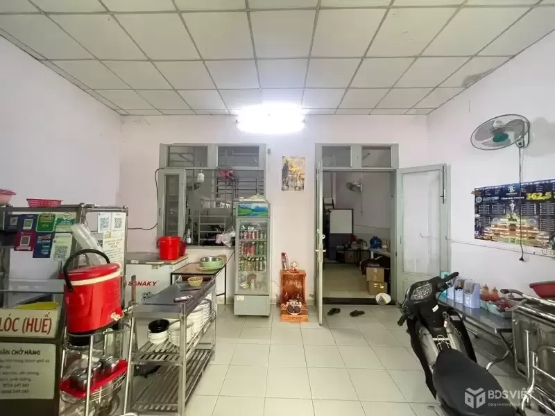 Mặt Tiền KD CN 91m2 Ngang 6.1m - Đường Lê Niệm - Quận Tân Phú