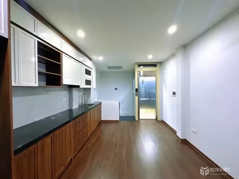 THỤY KHUÊ-DT 33M x6 TẦNG THANG MÁY NHÀ ĐẸP NGÕ THÔNG CHỈ 7,6 TỶ