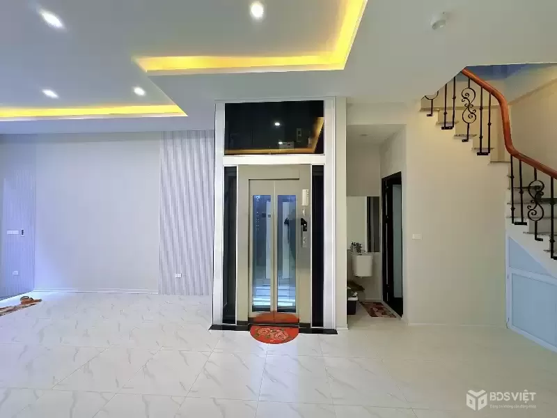 VIP - Phân lô phố Vương Thừa Vũ - nhà đẹp - thang máy - oto đỗ, 48m2 giá chỉ 16,5T