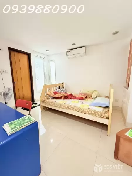 Ngay ngã tư Phú Nhuận, 96m2 - 11,9Tỷ TL.
