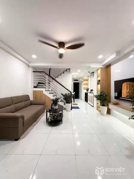 Siêu Phẩm Đường Nguyễn Cửu Vân Quận Bình Thạnh Phường 17 Cũ.
