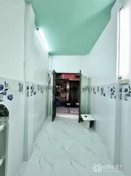 Bán nhà 2 tầng mới đẹp, ngay Mã Lò, gần Tên Lửa, Aeon Mall, Chỉ hơn 1 tỷ