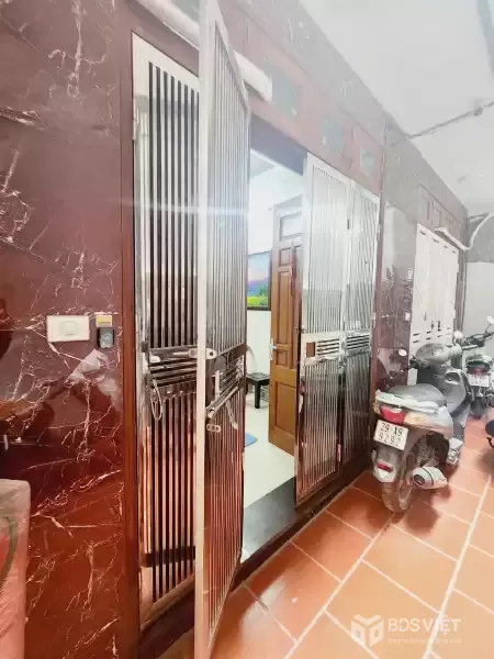 ĐỘI CẤN 46M x5 TẦNG CHỈ 9,1 TỶ-10M RA PHỐ,TRƯỚC NHÀ THOÁNG,Ô CHỜ THANG MÁY
