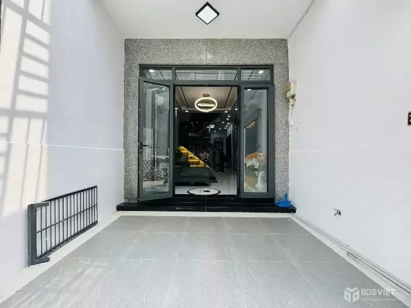 chính chủ bán gấp nhà đẹp hxh full nội thất giá chỉ 7.45 tỷ tại quận 7