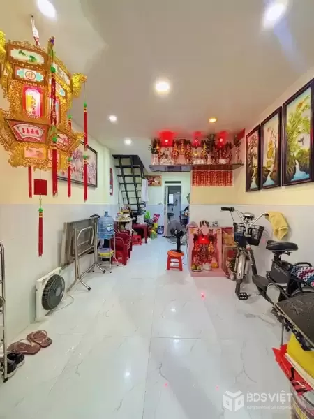Bán nhà 2 tầng đẹp, Bình Trị Đông, gần Aeon Tên Lửa, Chỉ hơn 2 tỷ
