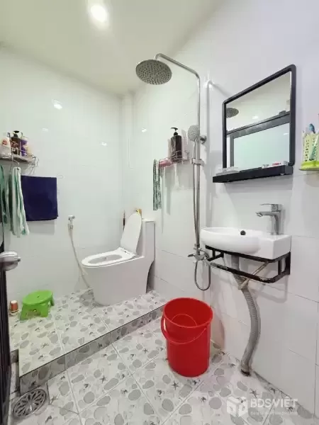 Bán nhà 2 tầng đẹp, Bình Trị Đông, gần Aeon Tên Lửa, Chỉ hơn 2 tỷ