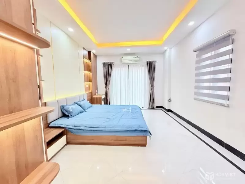 Nhà Cổ Nhuế, dân xây 5 tầng, lô góc, 7 chỗ ngủ trong nhà chỉ 6,9 tỷ