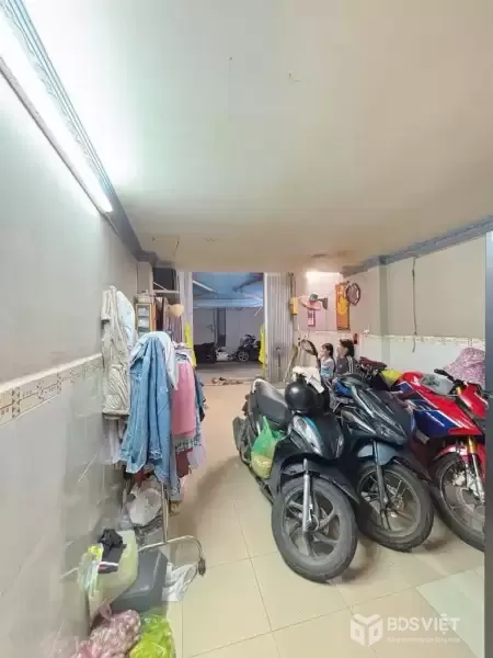 Bán nhà 3 tầng 29m2, Bình Trị Đông, Gần Đại Lộ Tên Lửa, Aeon Mall, chỉ hơn 3 tỷ
