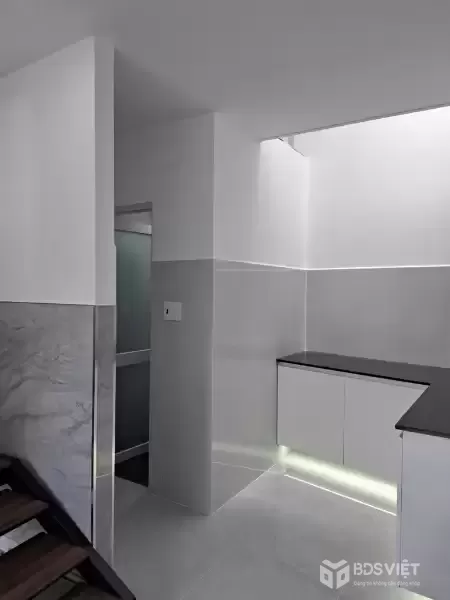 Bán nhà 2 tầng đẹp 35m2, HXH Chiến Lược, gần Ngã Tư Bốn Xã, Giáp Tân Phú, Q6, chỉ hơn 3 tỷ