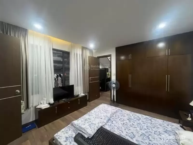 Nhà mặt tiền đường trung tâm Hải Châu, mà giá chỉ nhỉnh 6 tỉ, DT gần 70m2 LH 0816 638 405